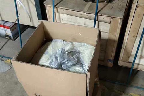 現場發泡包裝緩沖澆注pu聚氨酯機器(圖3) 現場發泡包裝緩沖澆注pu聚氨酯案例