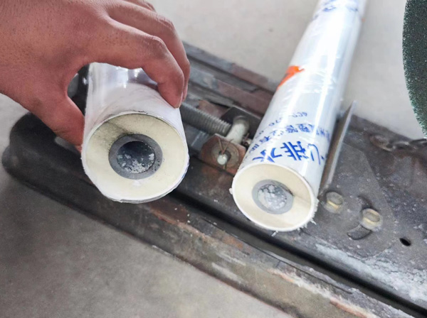 聚氨酯噴涂發泡一體機(圖4) PPR保溫管填充發泡聚緣脂