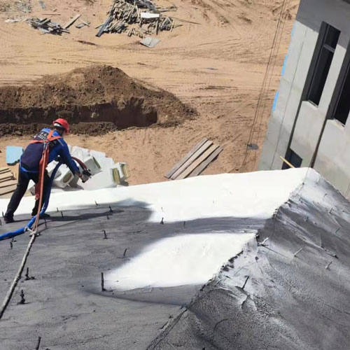 聚氨酯硬泡h5600發(fā)泡機(jī)硬度 去哪購(gòu)買機(jī)器(圖4) 屋面保溫硬泡聚氨酯噴涂發(fā)泡案例