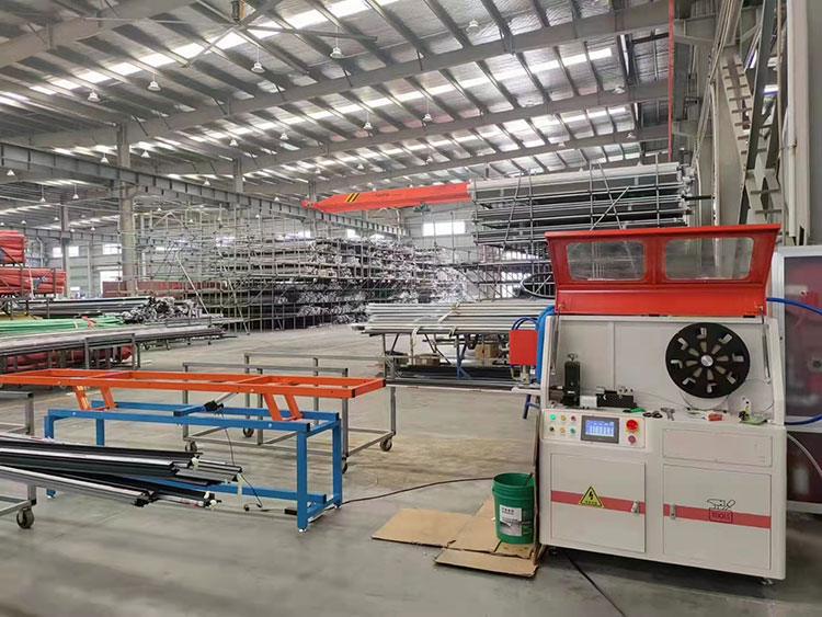 斷橋鋁型材空腔里的發泡(圖2) 斷橋鋁型材空腔里的發泡