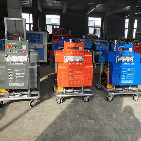 H5600現(xiàn)場聚氨酯硬泡保溫施工(圖1) H5600現(xiàn)場聚氨酯硬泡保溫施工設(shè)備