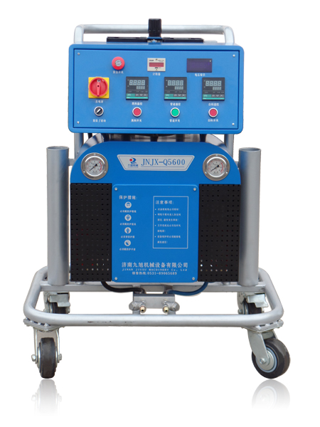 豬舍保溫聚氨酯噴涂施工有哪些機(jī)器？