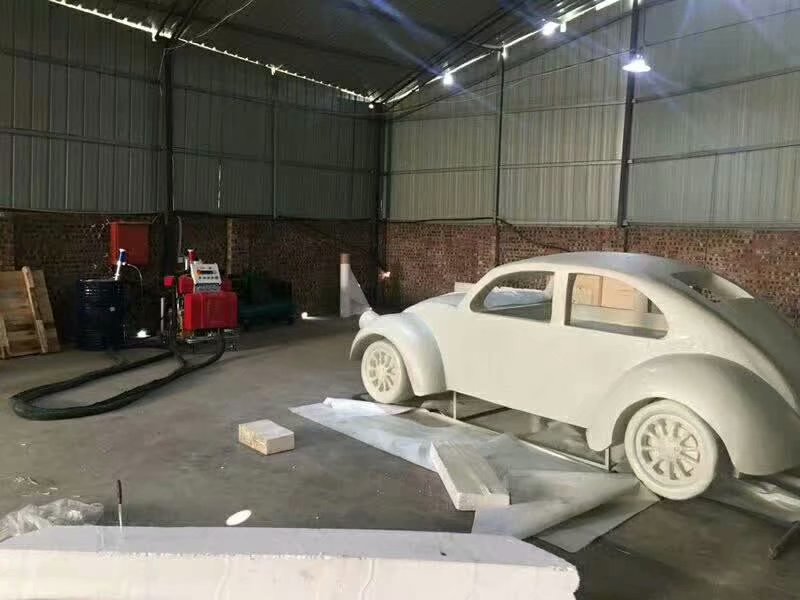 聚脲噴涂機(jī)H型5600 泡沫雕塑表面硬化處理(圖1) H5600聚脲噴涂機(jī)泡沫雕塑硬化